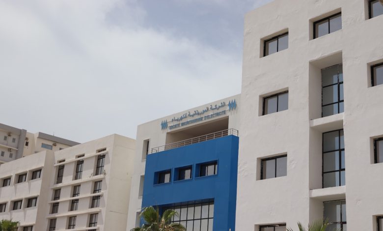 صفقات صوملك تفتح أسئلة حول جاهزية الشبكة بعد أزمة الحرائق