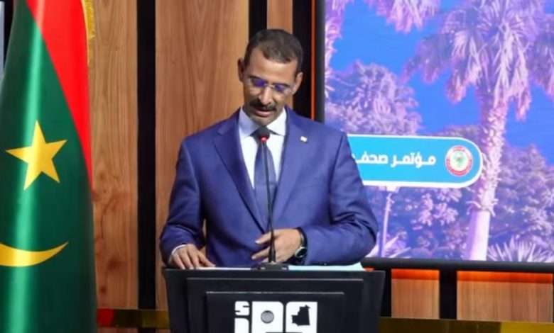 الناطق الرسمي باسم الحكومة الحسين ولد مدو وقضية مدوني الخارج